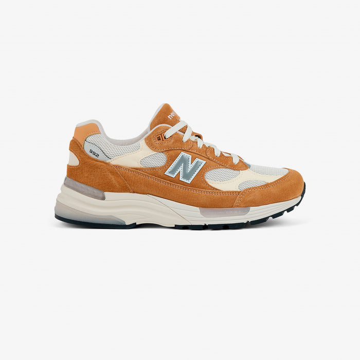 992