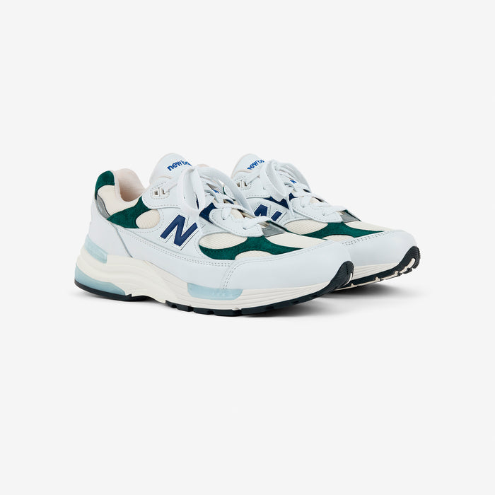 992
