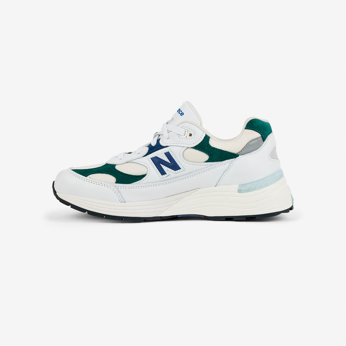 992
