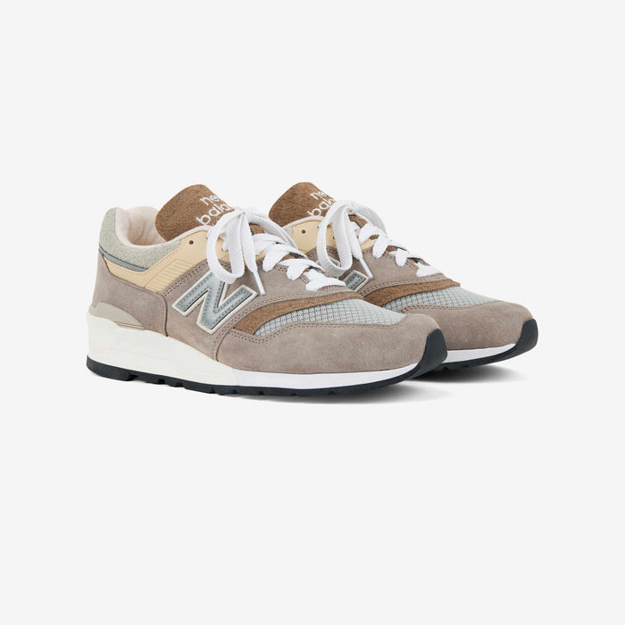 997