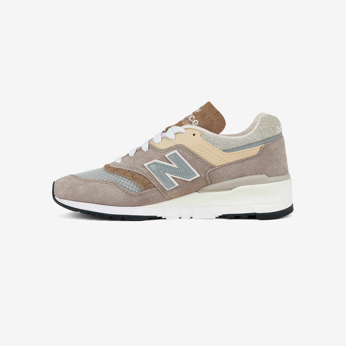 997