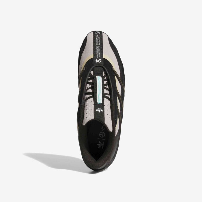 Adiracer GT x Bad Bunny