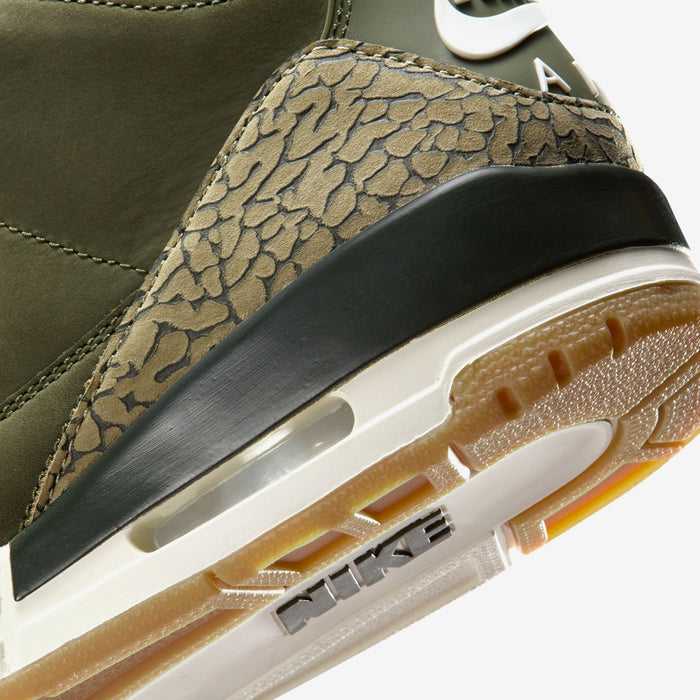 Air Jordan 3 Retro