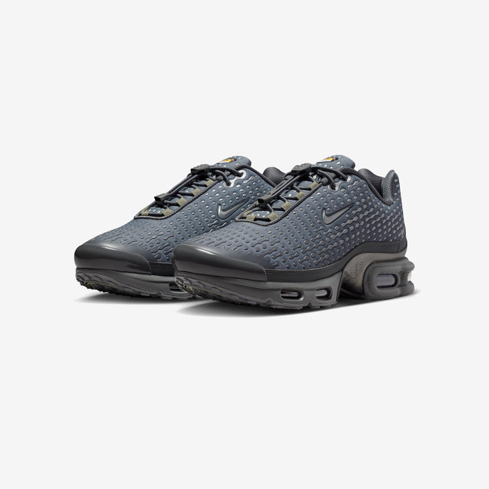Air Max Plus VII