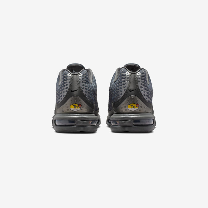 Air Max Plus VII