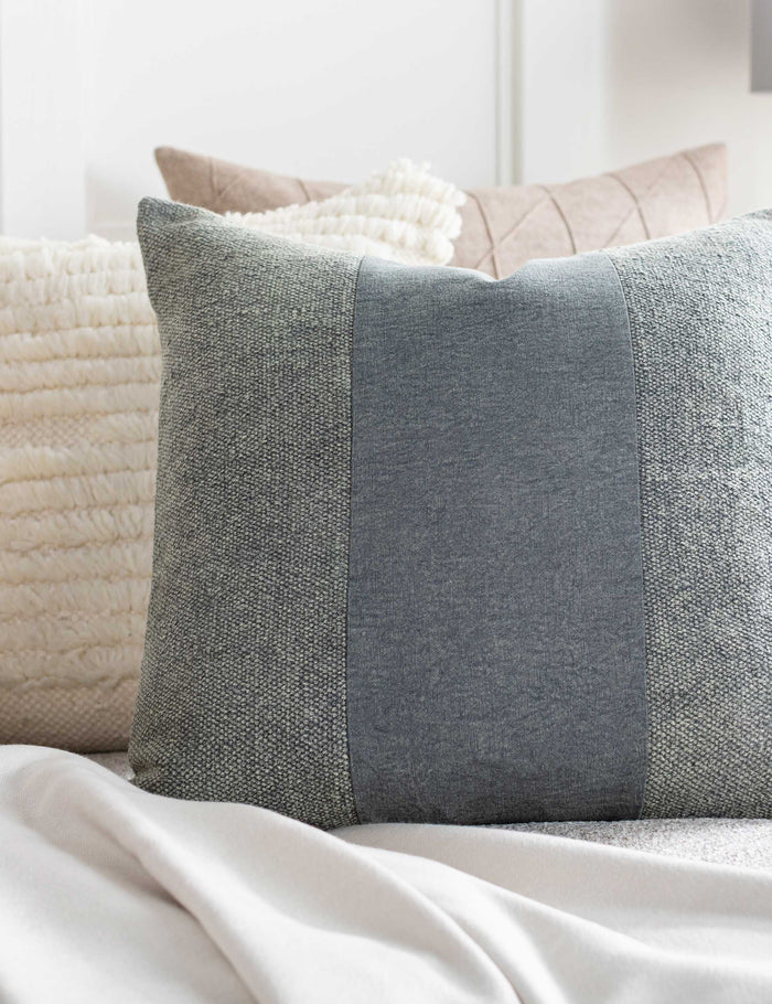 #color::gray #size::18--x-18- #size::20--x-20- #insert::down #insert::polyester