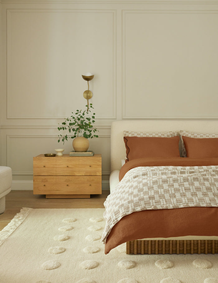 #color::umber-and-ivory #size::full-queen #size::king-cal-king