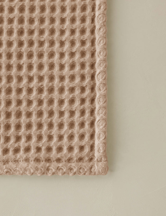 #color::blush #style::bath-towel #style::hand-towel #style::washcloth #style::towel-set