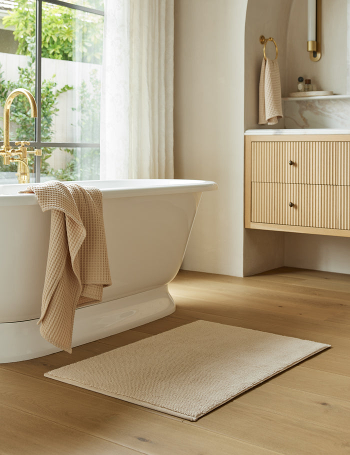 #color::sand #style::bath-towel