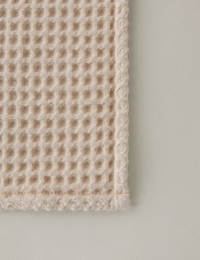 #color::sand #style::bath-towel #style::hand-towel  #style::washcloth #style::towel-set