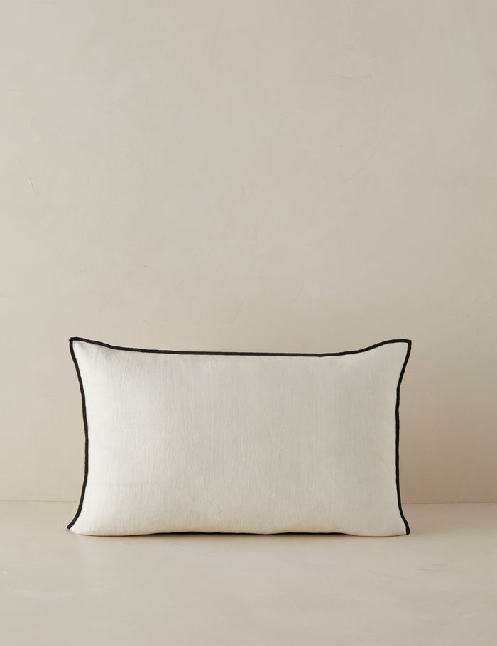 Ivory and Black / Lumbar