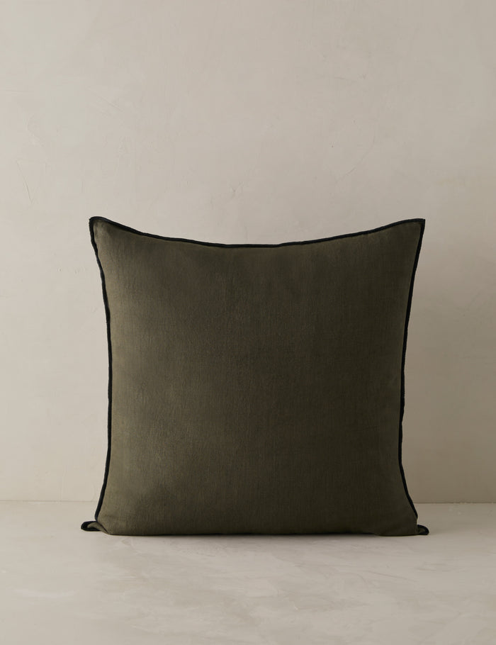 #color::olive-and-black #style::square
