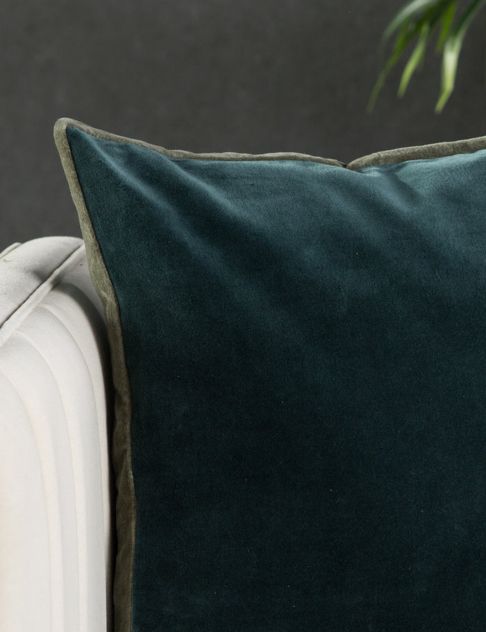 #color::teal-and-gray #insert::down #insert::polyester