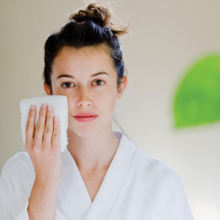 Towels & Disposable Cloths Soft Facial Cloths / 8pc