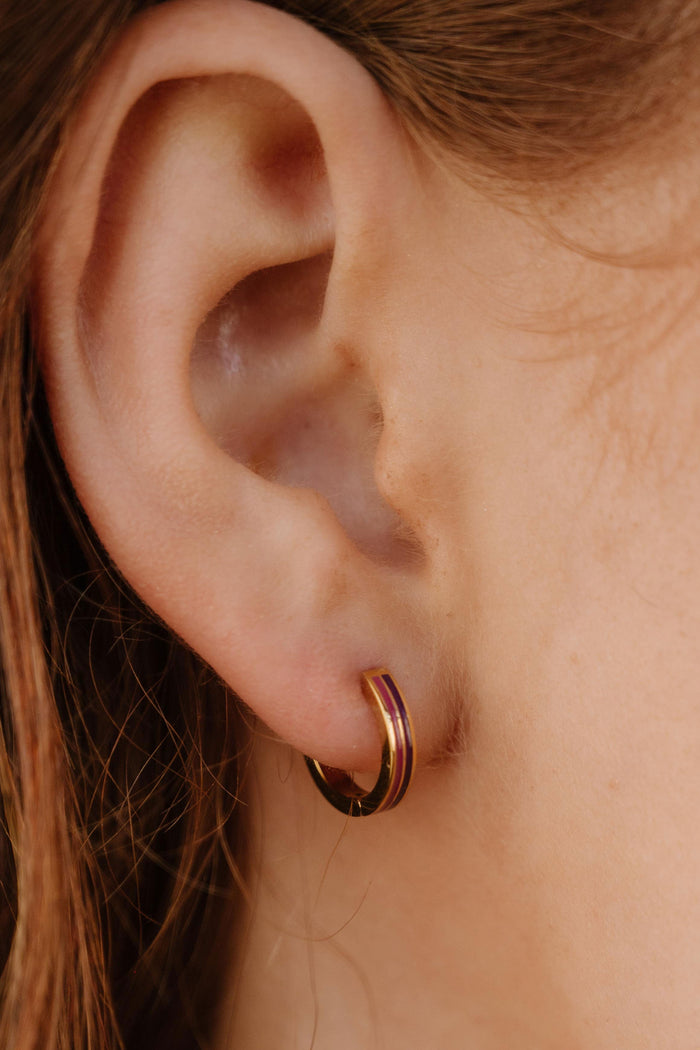 Contrast Enamel Titanium Hoops - Raven
