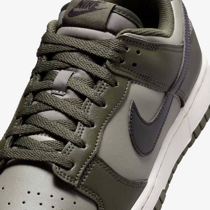 Dunk Low Retro