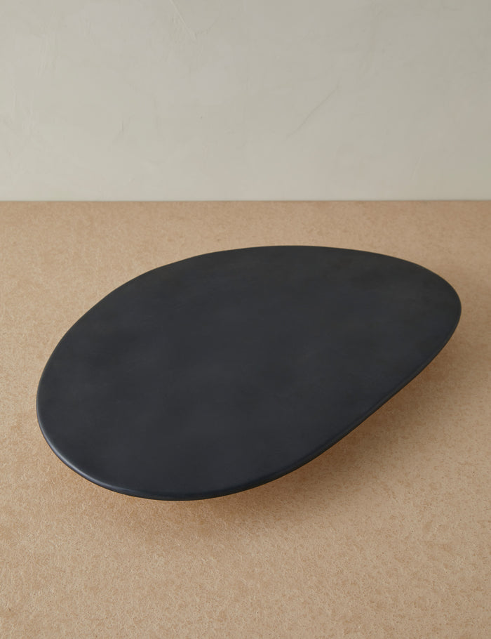 #color::black | Overhead view of the Footed serving display tray in black