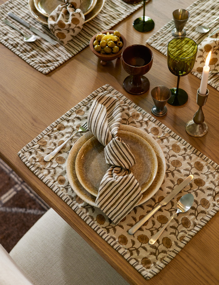 #color::antique-brass #style::small