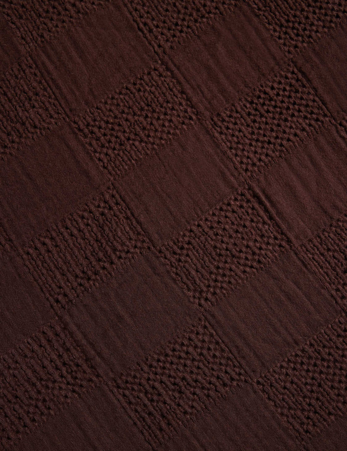 #color::merlot #size::standard #size::king #size::euro