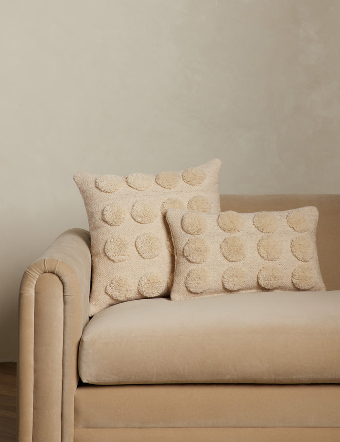 #style::lumbar | Kohta tufted dot pattern wool square and lumbar throw pillows