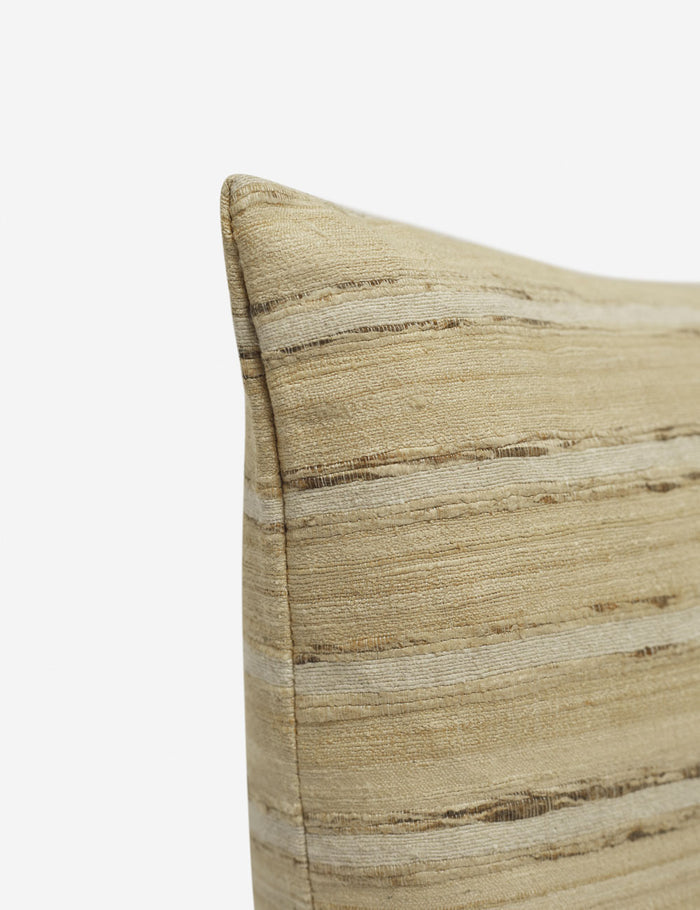 #size::12--x-20- | Corner of the leni lumbar silk pillow