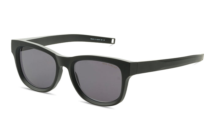 #color_matte black