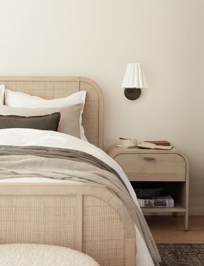 #color::antique-bronze