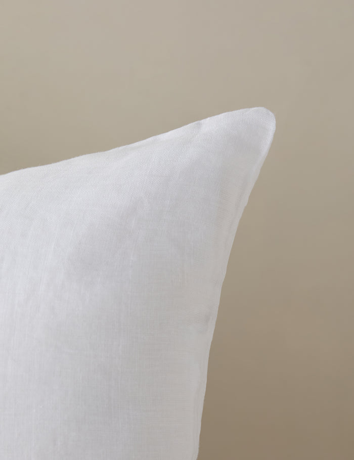 #color::white #size::standard #size::king
