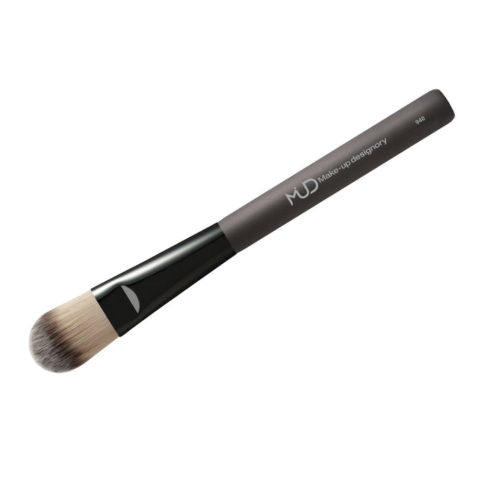 MUD Brushes, #940 Foundation