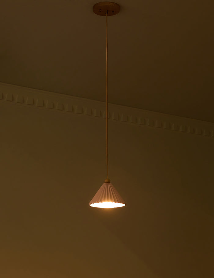 #color::blush #size::7"dia #finish::honey-oak