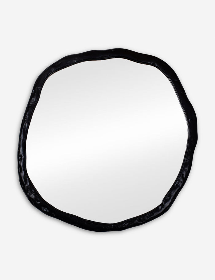 #color::black #size::large