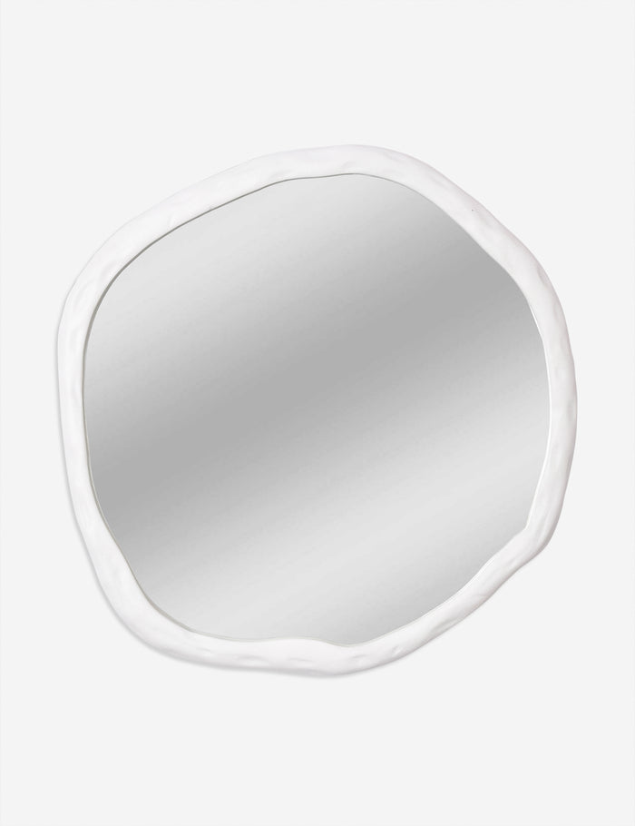 #color::white #size::small