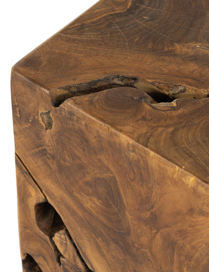 #color::teak