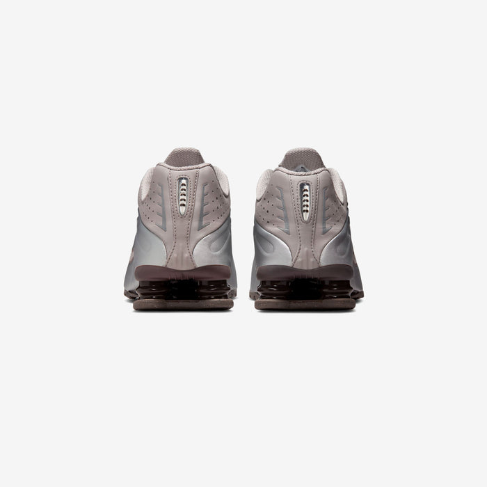 Shox R4