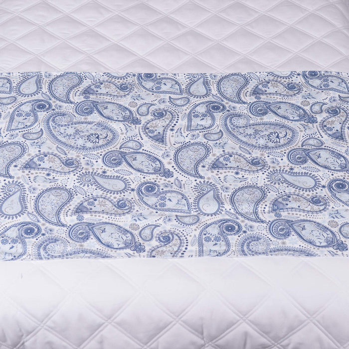 Linens White Sapphire Paisley Face / White Solid Back Sposh Massage Table Saddle Paisley Collection