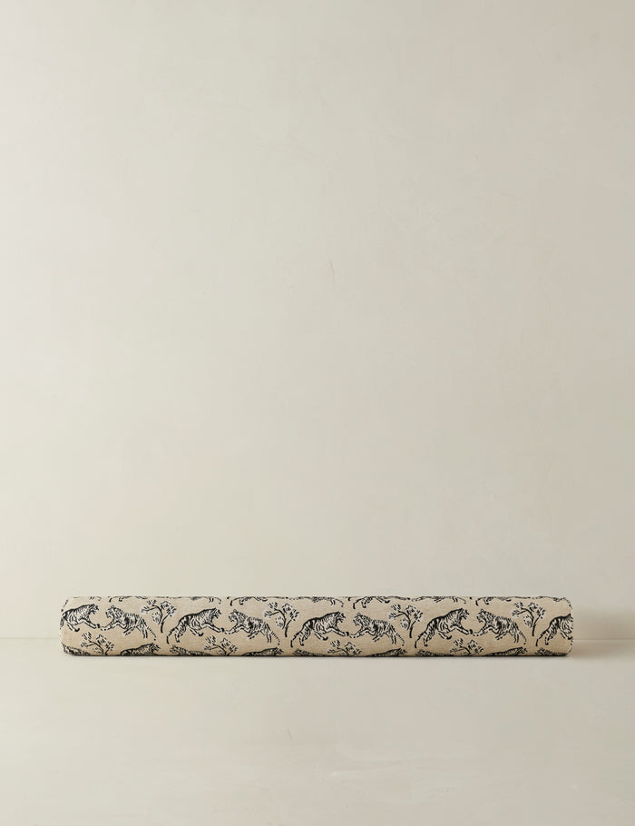 #color::ivory