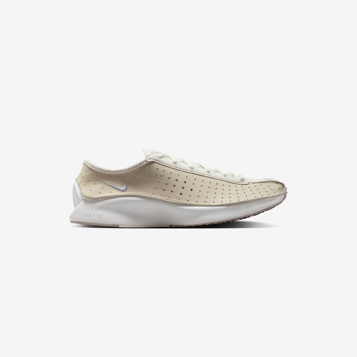 Wmns Air Superfly