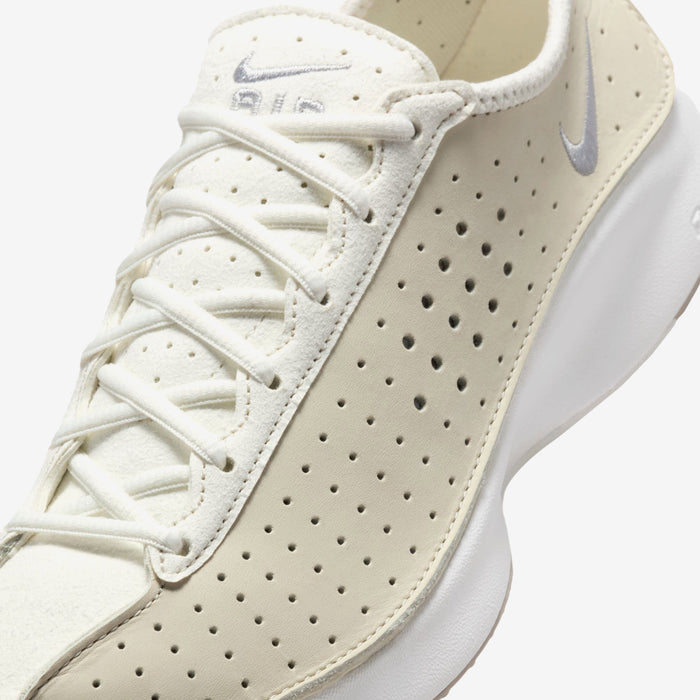 Wmns Air Superfly
