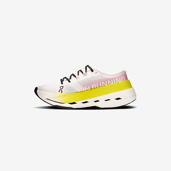 Wmns Cloudboom Max