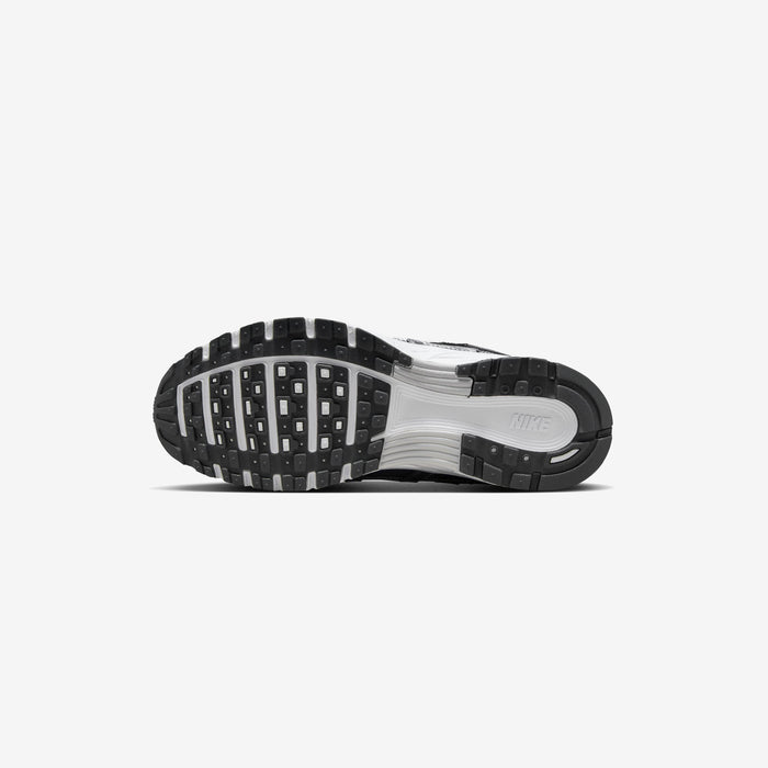 Wmns P-6000