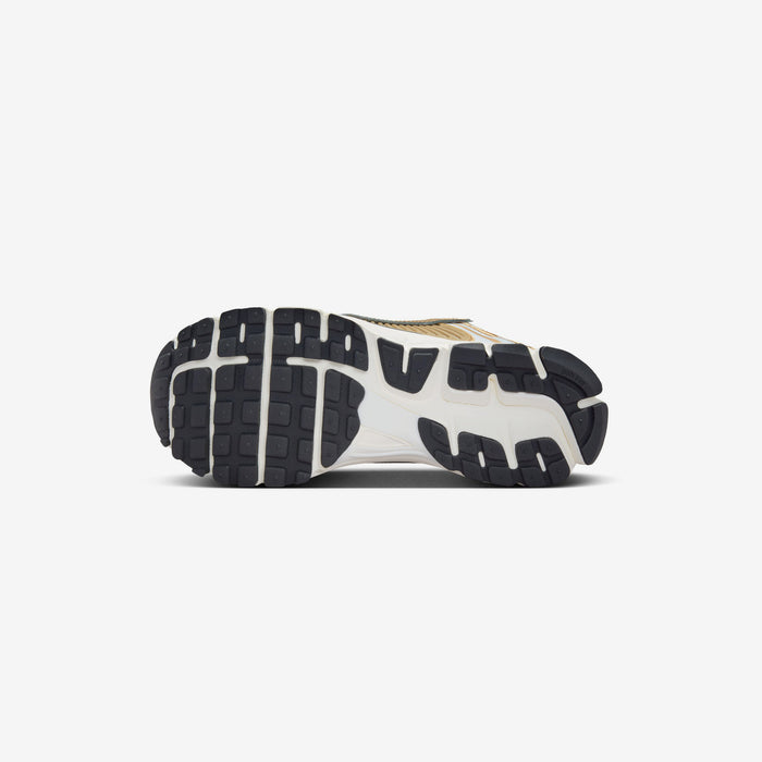 Wmns Zoom Vomero 5 GLD